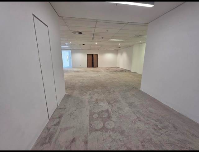 BUSINESS PROPERTY TO RENT IN MENLYN